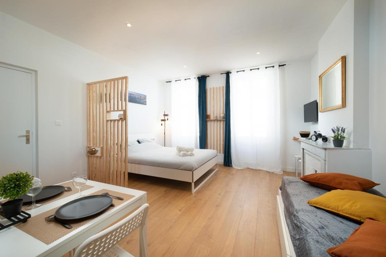Apartment In The Heart Of Marseille Vieux Port Екстериор снимка
